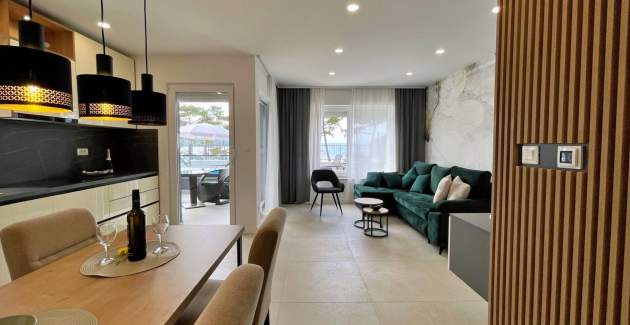 Appartamento Punta Silo B1 – piscina e vista mare