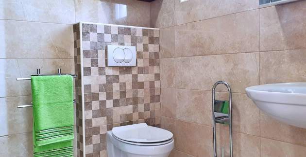 Apartment Rebeka 2 – 160 m vom Meer, Balkon