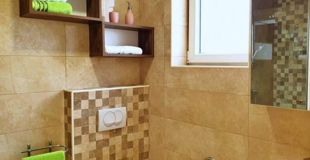 Apartment Rebeka 2 – 160 m vom Meer, Balkon