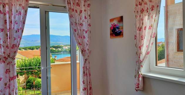 Apartment Rebeka 2 – 160 m vom Meer, Balkon