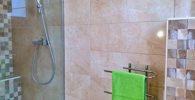 Apartment Rebeka 2 – 160 m vom Meer, Balkon