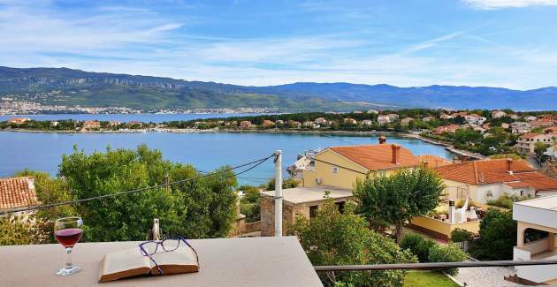 Apartment Rebeka 3 – Meerblick, 160 m vom Meer