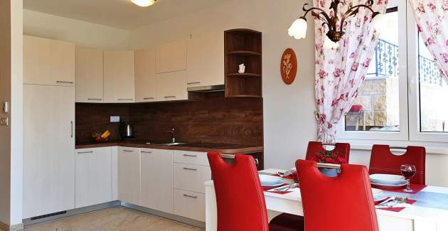 Apartment Rebeka 1 – Meerblick, 160 m vom Meer