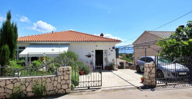 Apartman Renata s terasom