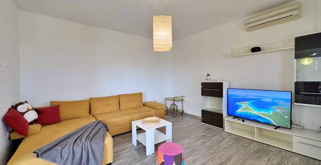 Apartman Roži – pogled more i balkon