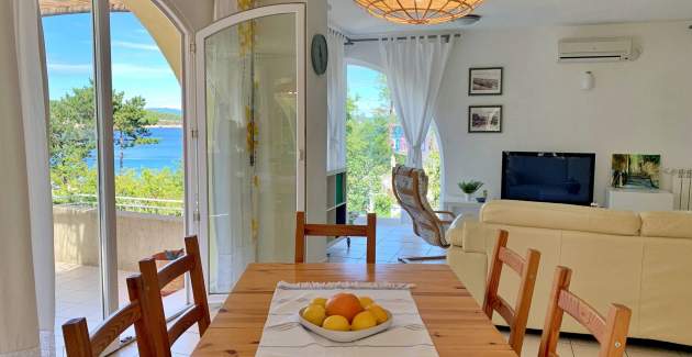 Appartamento Savic M – 90 m dalla spiaggia, vista mare