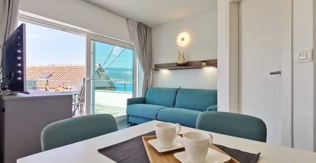 Studio apartment Glorijeta – Sea View, 25 m from Sea