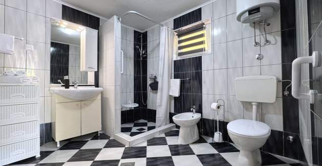 Top Apartment 1 – Pet- and Wheelchair-Friendly