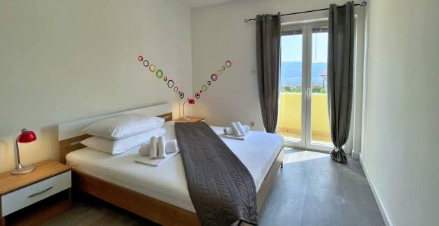 Top Apartment 3 – with Panoramic Sea View