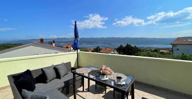 Top Apartment 3 – with Panoramic Sea View