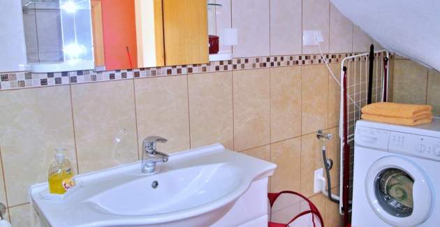 Apartment Nidisa A2 – 90 m from Sea