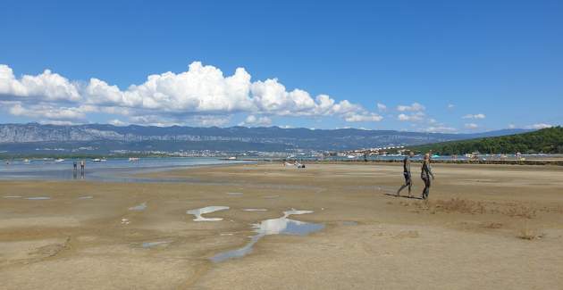 Apartment Vodopija L – near Mud Beach