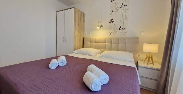 Apartman Brnic AQ 1 – s Balkonom, 90 m od Plaže