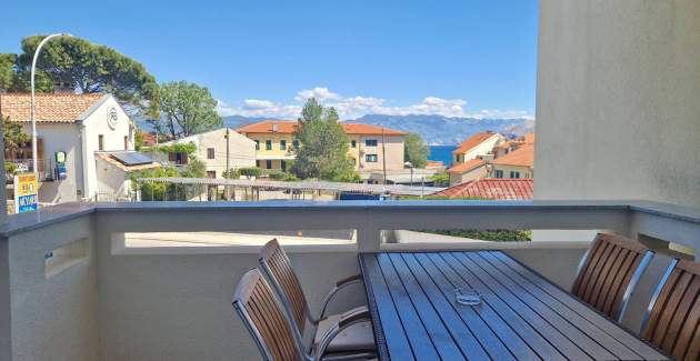 Apartman Brnic AQ 1 – s Balkonom, 90 m od Plaže