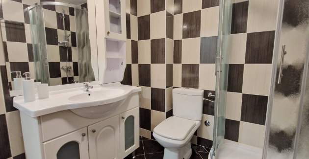 Apartman Brnic AQ 1 – s Balkonom, 90 m od Plaže