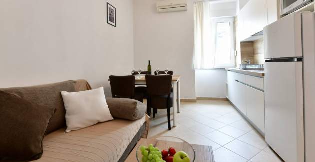 Apartman Barbalic Beach Br.1 – centralna Lokacija, blizu Plaže