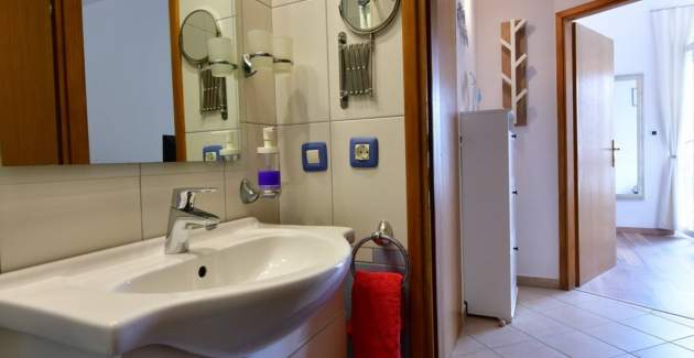 Apartman Barbalic Beach Br.1 – centralna Lokacija, blizu Plaže