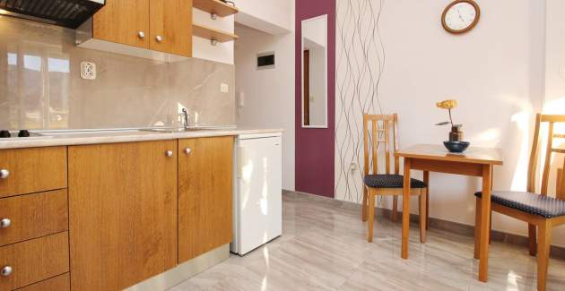 Charming Apartment Brnic No.3 - with Balcony