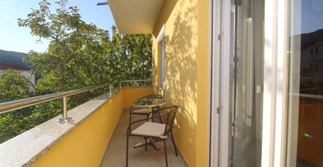 Charming Apartment Brnic No.3 - with Balcony