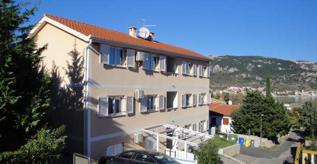 Apartman Brnić Nar. more - s pogledom na more, 350 m od plaže