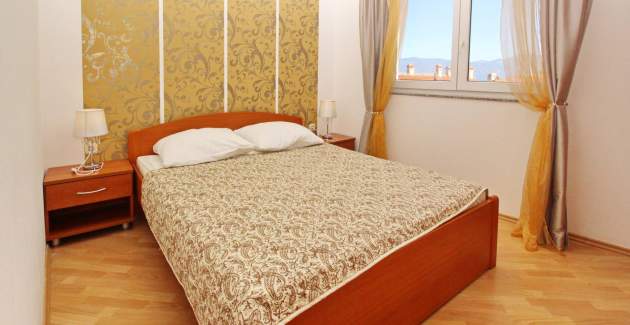 Apartman Brnić Nar. more - s pogledom na more, 350 m od plaže