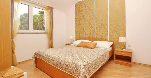 Apartment Brnic Nar. brdo - mit Balkon, 350 m vom Strand entfernt