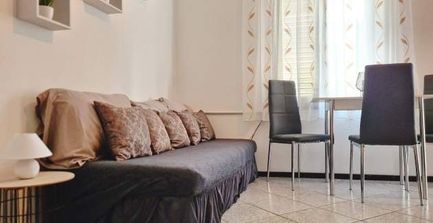 Apartment Bugi CESTA - with Balcony