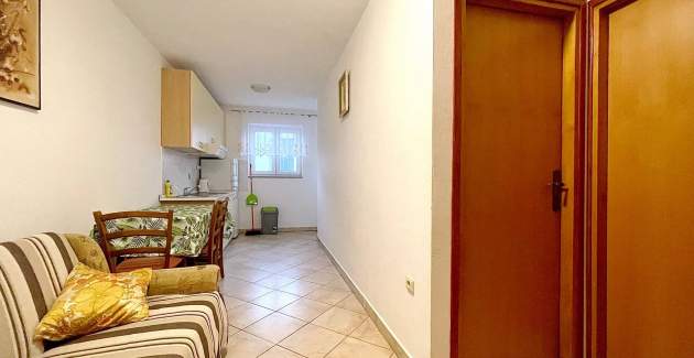 Capic Z2 - Apartment mit Balkon und Parkplatz, 300 m vom Strand entfernt