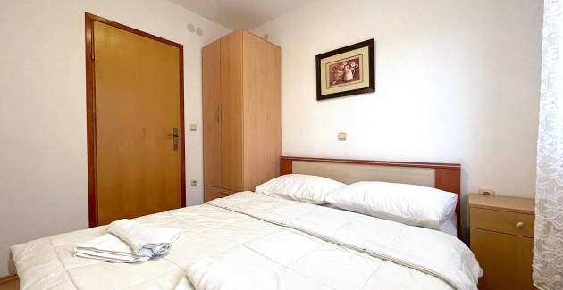 Capic Z1 – Appartamento con terrazza e posto auto, a 300 m dalla spiaggia