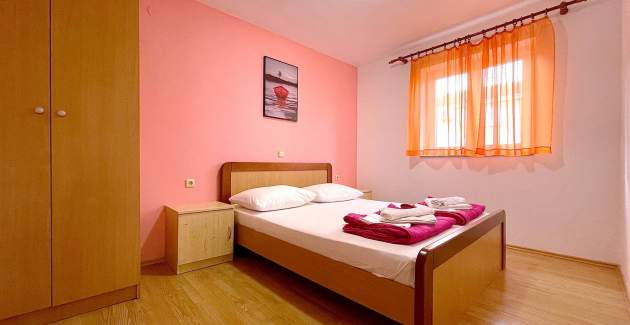 Capic Z5 – Apartment mit Balkon und Parkplatz, 300 m vom Strand entfernt