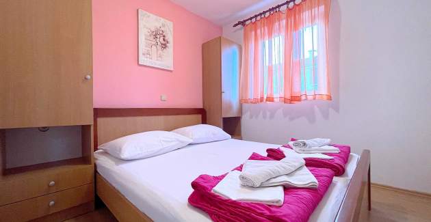 Capic Z5 – Apartment mit Balkon und Parkplatz, 300 m vom Strand entfernt