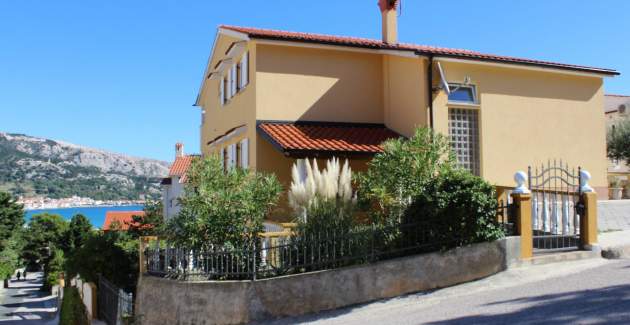 Capic Z6 – Apartment mit Balkon und Parkplatz, 300 m vom Strand entfernt