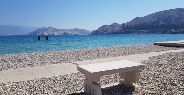 Capic Z6 – Apartment mit Balkon und Parkplatz, 300 m vom Strand entfernt