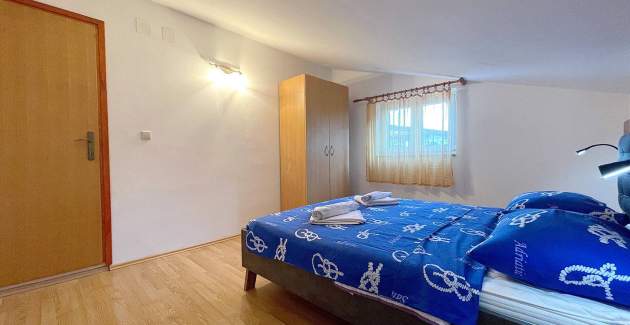 Capic Z6 – Apartment mit Balkon und Parkplatz, 300 m vom Strand entfernt