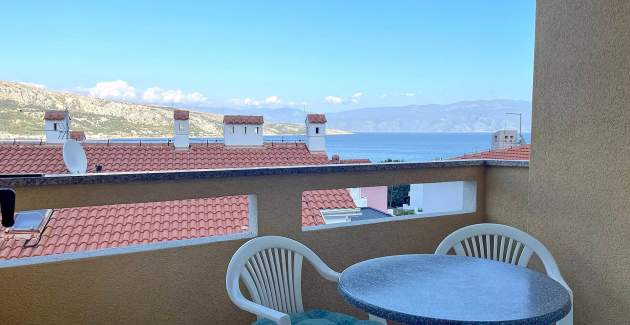 Capic Z6 – Apartment mit Balkon und Parkplatz, 300 m vom Strand entfernt