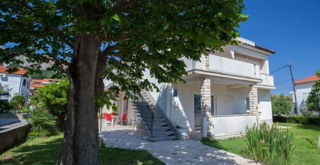 Soba Dekanić br.4 – s mini hladnjakom i balkonom