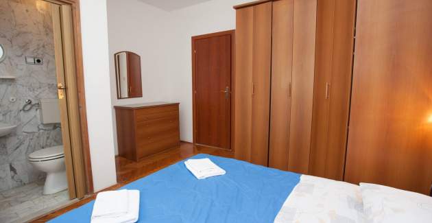 Apartment Dekanic D. - on the Ground Floor, with Terrace