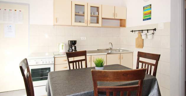 Apartman Mihaela – 350 m od Plaže