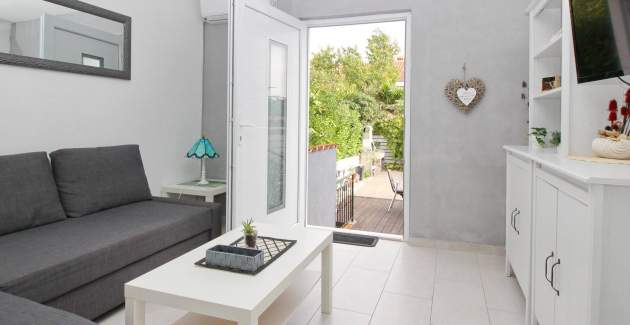 Apartman Fantov No.1 – s Terasom, 250 m od Plaže