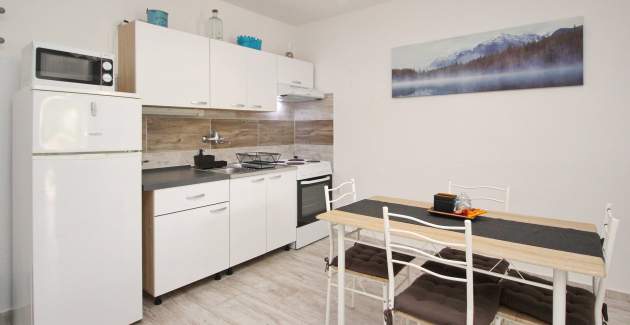 Apartman Fantov No.1 – s Terasom, 250 m od Plaže