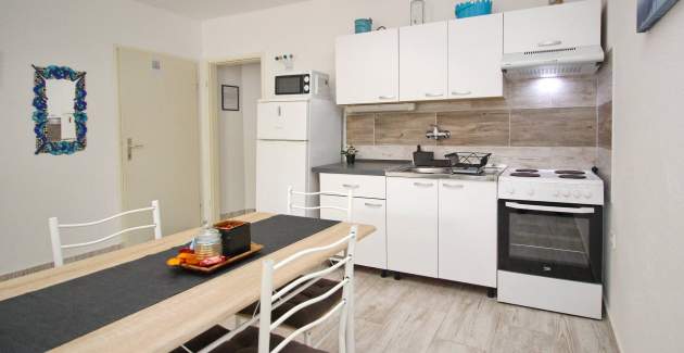 Apartman Fantov No.1 – s Terasom, 250 m od Plaže