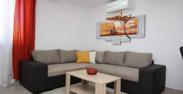 Appartamento Gorica 1 n.3 – con piscina, a 200 m dalla spiaggia