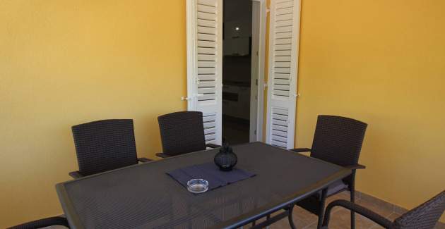 Appartamento Gorica 1 n.8 – con piscina, a 200 m dalla spiaggia