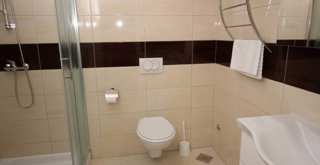 Apartman Gorica 1 br.6 – s bazenom, 200 m od plaže