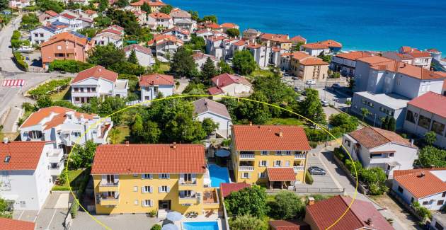 Apartman Gorica 1 br.6 – s bazenom, 200 m od plaže