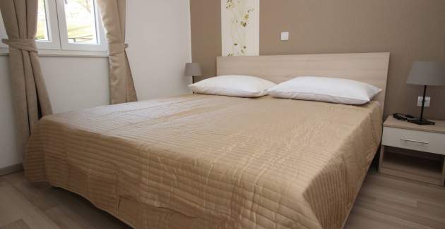 Apartment Gorica 1 Nr.2 – mit Pool, 200 m vom Strand entfernt