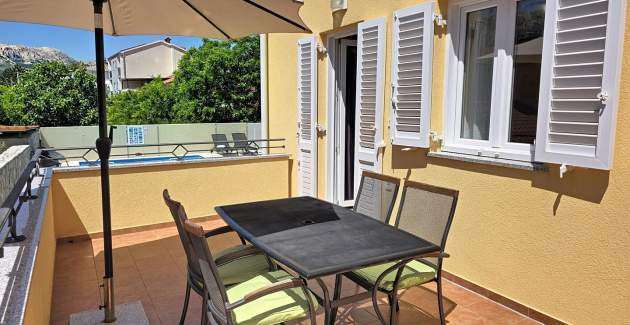 Apartment Gorica 2 No.1 - with Terrace and Pool