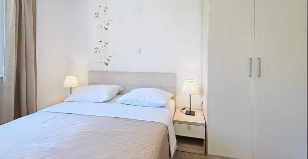 Apartment Gorica 2 No.3 - with Terrace and Pool