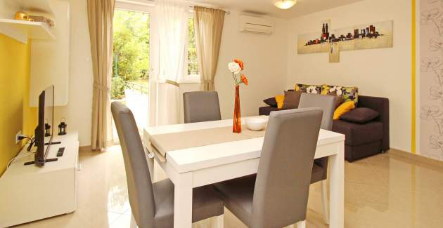 Apartment Gorica 2 No.3 - with Terrace and Pool