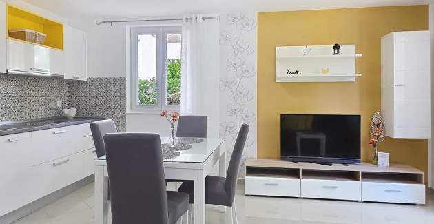 Apartment Gorica 2 No.3 - with Terrace and Pool